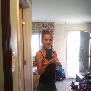 Meet your Posher, Carrie